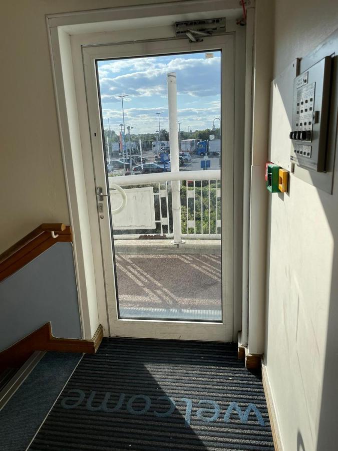 Aveley Thurrock Hotel M25 Services מראה חיצוני תמונה