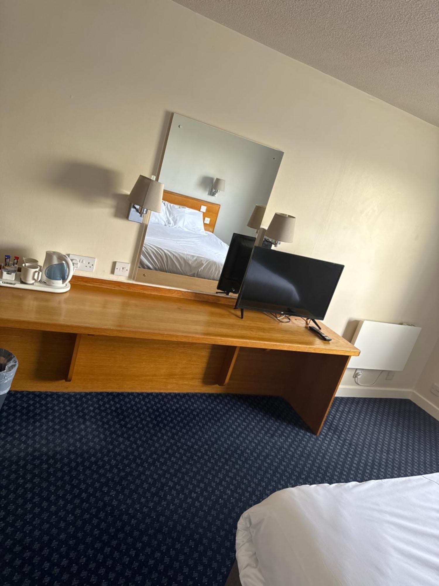 Aveley Thurrock Hotel M25 Services מראה חיצוני תמונה